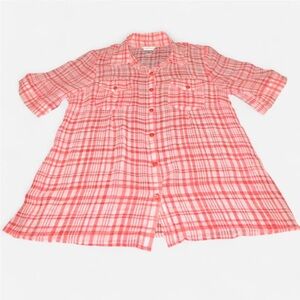 Medium Pink plaid short sleeve with pink buttons.